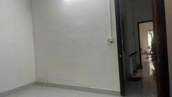 Bán gấp nhà Hòa Hưng Quận 10, 37m2, 4 tầng 4PN, chỉ 3 tỷ hơn