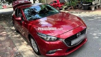 Mazda 3 mode 2018 1.5 AT Sedan - 76000 km