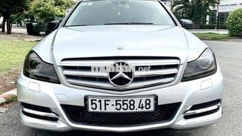 Mercedes Benz C Class 2012 C200 - 52 km