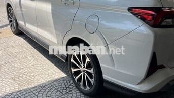 Toyota Veloz Cross 2022 CVT Top - 7000 km