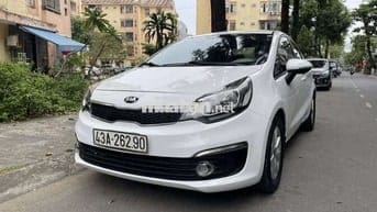 Kia Rio 2015 1.4 AT Sedan - 90000 km