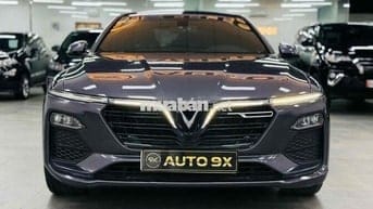VinFast Lux A2.0AT Base 2020 siêu đẹp