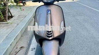 Vespa Sprint S125 màu nâu tft 2022