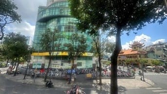 Cho thuê căn hộ mặt tiền chung cư H1-Hoàng Diệu, Quận 4, tầng 1 + 2