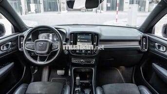 Volvo XC40 2021 R-Design - 43000 km