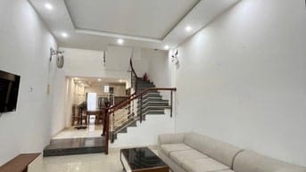 Cho thuê nhà 3 tầng đẹp full nội thất khu du lịch an thượng đà nẵng
