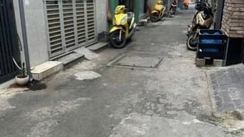 2ty880 Hẻm xe hơi hẻm thẳng cách mt 70met nhà 1 trệt lửng lầu 2pn