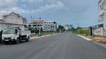 Chính chủ cần bán gấp lô đất nhà phố 6x18 nên A2 gần Tạ Quang Bửu giá 
