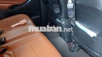 Toyota Innova 2019 2.0E - 127000 km