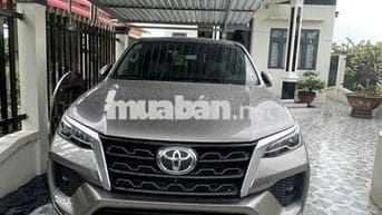 Toyota Fortuner 2023 2.4L 4x2 AT - 28000 km