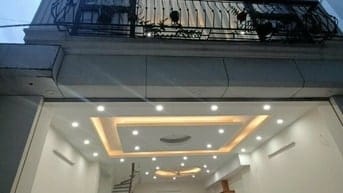 Chính chủ bán nhà 5 tầng ngõ 11 Việt Hưng ngay cạnh Vinhome Riverside