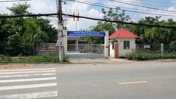 Bán lô đất cách cầu vượt Nguyễn văn lính 300m  5,5x13m 1,1ty. 