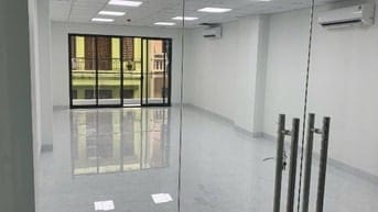 Cho thuê văn phòng mới xây mặt ngõ rộng
