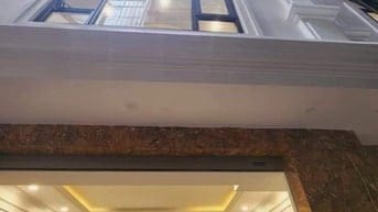Nhà mới 6 tầng,có thang máy, dt 42m2,ngõ cách mặt đường Kim Giang 20m