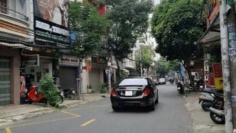 Cho thuê nhà 1 lầu đường Nguyễn Hồng Đào, P.14, Tân Bình - 11 Tr/tháng