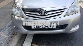 Toyota Innova 2011 G - 150 km