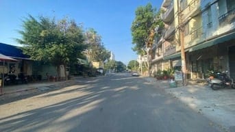 Nhà MT đường Số 5 khu Tên Lửa, DT 5 x 20m, 3.5 tấm, 13.5 tỷ. gần Aeon.