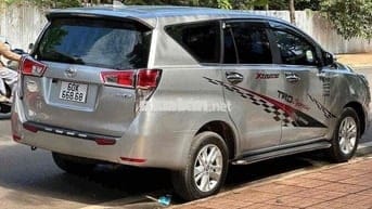 Toyota Innova 2019 2.0E - 90000 km