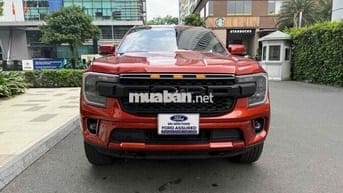 Ford Everest Ambiente 1 cầu đỏ cam 2022 - 64.000km