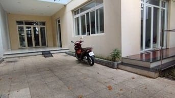 Tầng trệt 10mx20m cho thuê làm văn phòng 