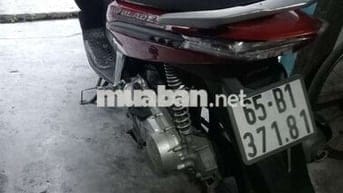 Nhà chật quá nên bán