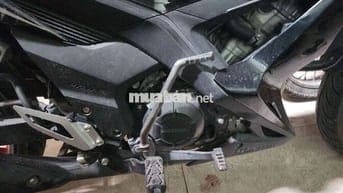 Nhà chật muốn bán xe cho ai cần