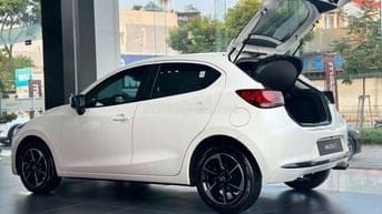 Mazda 2 2024 Sport Luxury