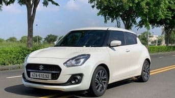 Xe lướt Suzuki Swift 2023 màu trắng  - 24000 km