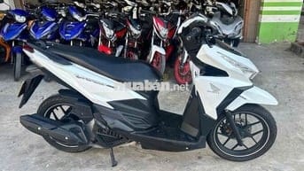Honda Vario 150 trắng đen 2018 ( hỗ trợ góp )