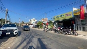 CHÍNH CHỦ BÁN NHÀ MẶT TIỀN ĐƯỜNG 16M - NGAY TRUNG TÂM BÌNH CHÂU - ĐANG