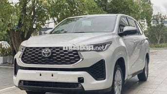 Innova Cross - Xe có sẵn giá tốt