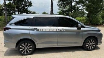 Toyota Avanza Premio 2023 CVT - 72877 km