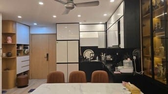 Chính chủ cần cho thuê chung cư C6 126m2,dt 126m,4pn,3 vs,cực đẹp