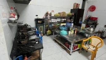 Bán nhà đường lê hoàn, đối diện công viên Hội An