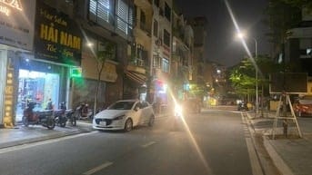 BÁN NHÀ MẶT PHỐ DỊCH VỌNG HẬU, 8 TẦNG VĂN PHÒNG VIP, 71M2, GIÁ 35,5TỶ