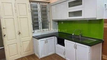 Cho thuê căn hộ riêng biệt tầng 1, đầu đường Âu Cơ,  Tứ Liên, Tây Hồ
