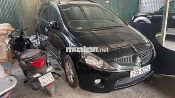 Mitsubishi Grandis 2005 2.4 AT - 10000 km