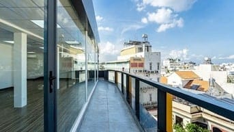Bán toà nhà mặt tiền thụt Đào Duy Anh, P9, Phú Nhuận