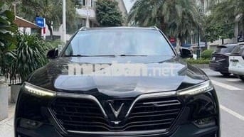 VinFast Lux SA 2.0 Premium nội thất kem 2020