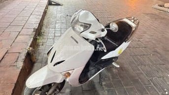 Xe lead 2007 màu trắng
