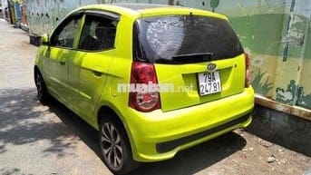 Kia Morning 2012 giấy bao tranh chấp tại cửa hàng