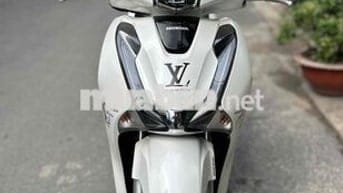 Cần bán Sh 125 2018 Bstp 9 chủ xe đẹp đi ít!