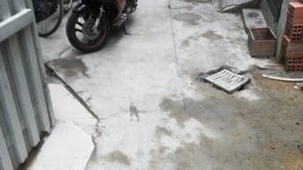 Giá rẻ! Nhà cấp 4, DT: 3,9m x 15,5m, gác lửng