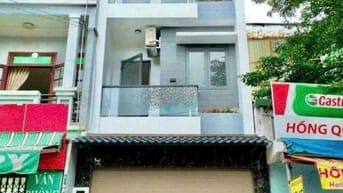 Ngộp, Cần bán nhà mặt tiền Lạc Long quân, 4x13 , 2 lầu, 8,9 tỷ TL