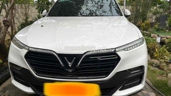 VinFast Lux SA2.0 2019 Premium 2.0 AT - 840000 km