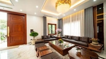 Gia đình cần bán nhà Mặt phố Ngõ Trạm giá 40 tỷ, 70mx5 tầng, KD tốt