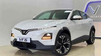 VF6 Plus Trắng Trả Trước Chỉ 150 Triệu