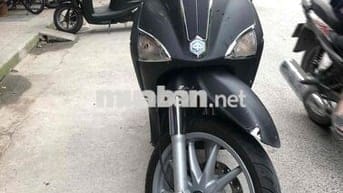 nhà thừa chiếc xe máy ko đi đến bán cho ai cần