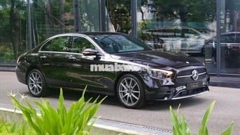 Mercedes Benz E300 AMG V1 Full Option