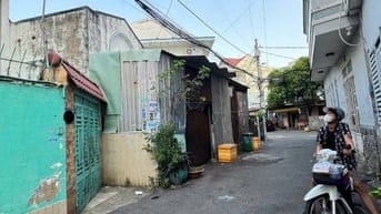 Anh chị em có đầu tư Q12,HM alo e nhé,nhiều nhà rộng đẹp giá ok